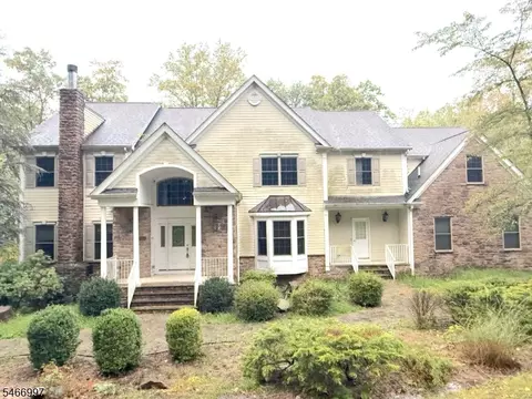1 Beaver Brook Rd, Annandale, NJ 08801