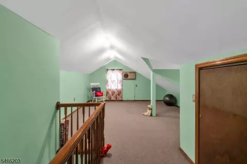 Entry Way - 315 Trinity Pl, Hillside, NJ 07205 photo 3 of 4