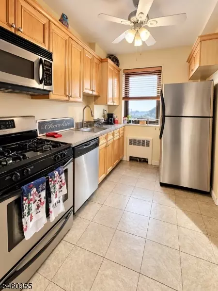 Kitchen - 208 Anderson St #7C, Hackensack, NJ 07601 photo 1 of 2