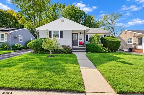 19 Cona Ct, Haledon, NJ 07508