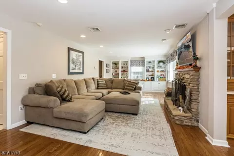 Living - 22 Sloping Hill Ter, Wayne, NJ 07470 photo 1 of 3