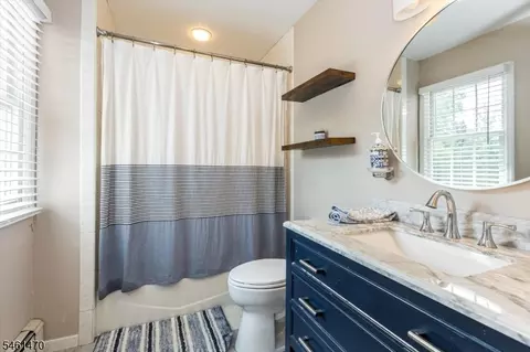 Bath - 22 Sloping Hill Ter, Wayne, NJ 07470 photo 5 of 5