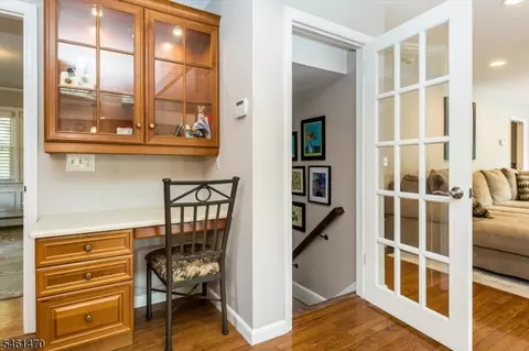 Entry Way - 22 Sloping Hill Ter, Wayne, NJ 07470 photo 2 of 3