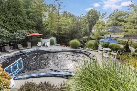 Exterior - 22 Sloping Hill Ter, Wayne, NJ 07470 photo 10 of 13