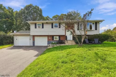 424 S 1st St, Phillipsburg, NJ 08865