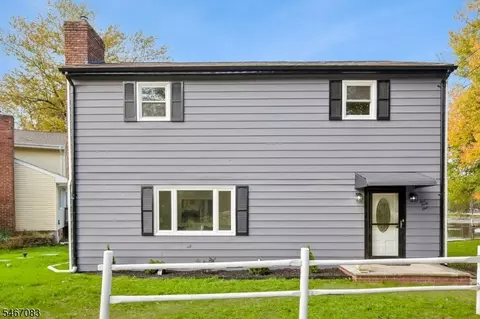 141 Lake Dr, Stanhope, NJ 07874