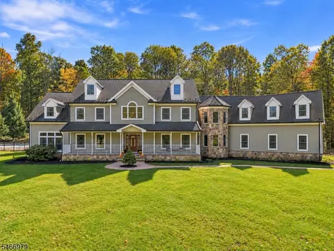 906 Jackson Valley Rd, Oxford, NJ 07863