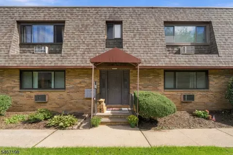 164 Diamond Bridge Ave #9, Hawthorne, NJ 07506