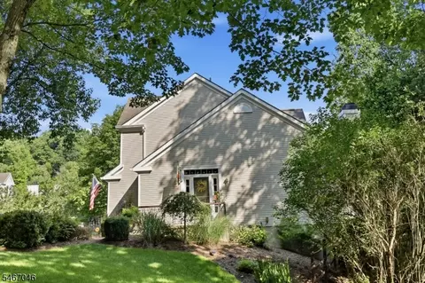Exterior - 2 Rainier Ct, Hackettstown, NJ 07840 photo 5 of 13