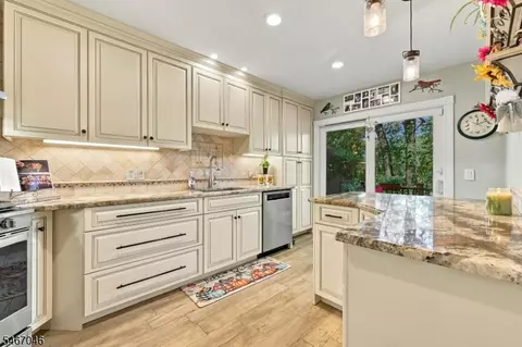 Kitchen - 2 Rainier Ct, Hackettstown, NJ 07840 photo 1 of 3