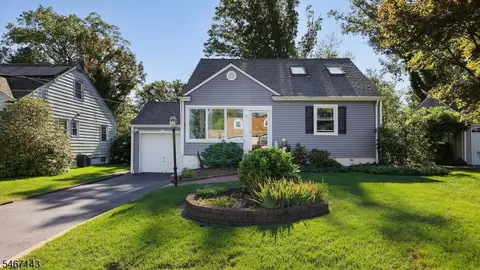 15 Waverly Pl, Cranford, NJ 07016