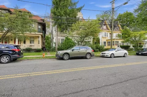 54-56 Osborne Ter, Newark, NJ 07108