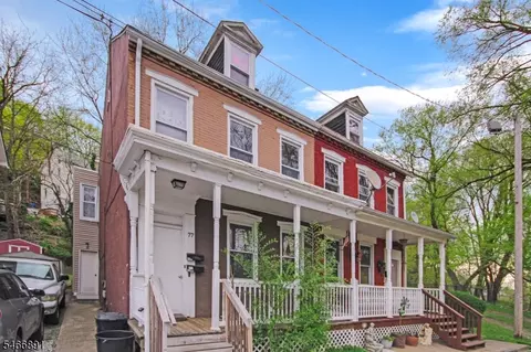 77 Brainard St, Phillipsburg, NJ 08865