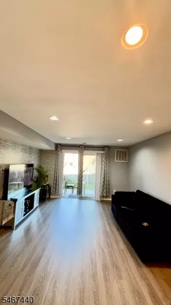 513-521 Cherry St, Elizabeth, NJ 07208