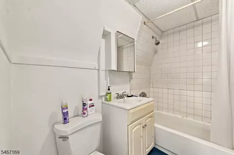 Bath - 61 Spring St, Bloomfield, NJ 07003 photo 1 of 4