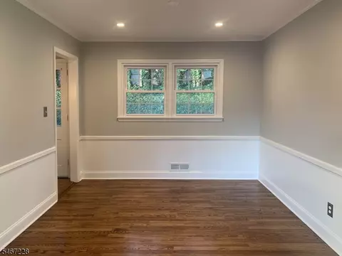 Living - 9 Harrison Ct, Summit, NJ 07901 photo 5 of 7
