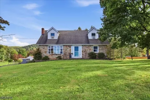 720 Warren Glen Rd, Bloomsbury, NJ 08804