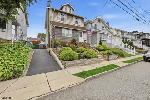 15 Adelaide St, Belleville, NJ 07109