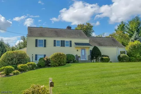 14 Wedgewood Ln, Morristown, NJ 07960