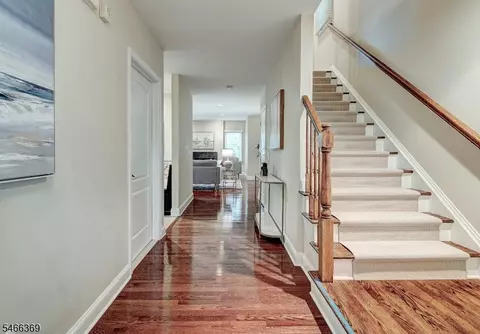 Entry Way - 38 Eggers Ct, Summit, NJ 07901 photo 1 of 2