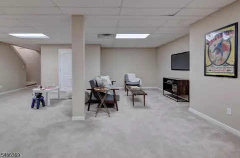 Living - 38 Eggers Ct, Summit, NJ 07901 photo 3 of 3