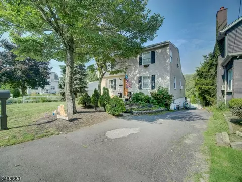39 Westover Ave, West Caldwell, NJ 07006