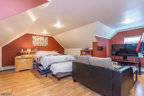 Bedroom - 1 Alexander Ave, Haskell, NJ 07420 photo 2 of 6