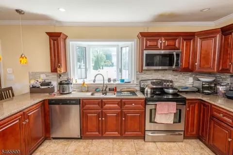 Kitchen - 1 Alexander Ave, Haskell, NJ 07420 photo 1 of 3