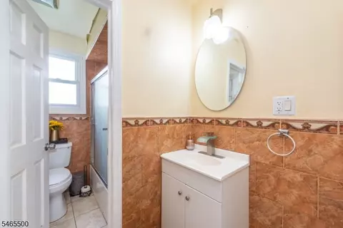 Bath - 1 Alexander Ave, Haskell, NJ 07420 photo 4 of 4