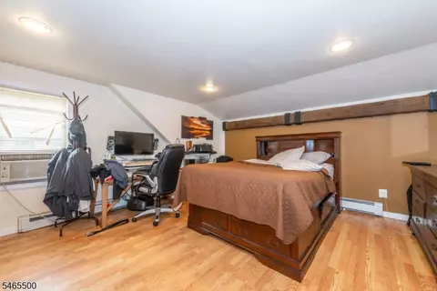 Bedroom - 1 Alexander Ave, Haskell, NJ 07420 photo 1 of 6