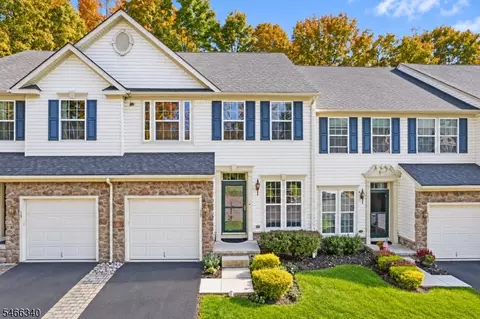 15 Village Ln, Sparta, NJ 07871