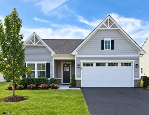 18 Mountain View Ln, Port Murray, NJ 07865