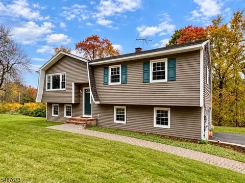 23 Drew Rd, Sussex, NJ 07461