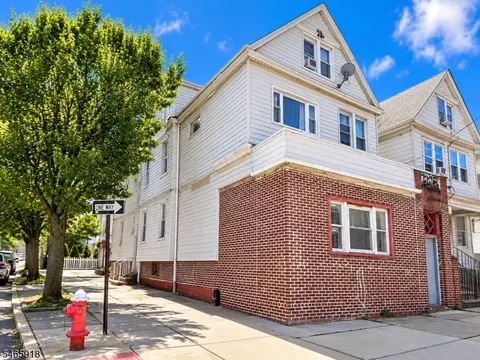 290 Avenue A, Bayonne, NJ 07002