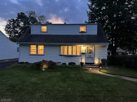 63 Martindale Rd, Clifton, NJ 07013