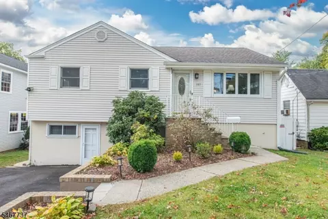 197 Lake Shore Dr, Lake Hiawatha, NJ 07034