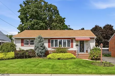 12 Parson Rd, Clifton, NJ 07012