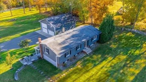 4 Kilroy Rd, Newton, NJ 07860