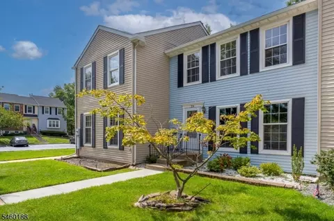 35 Byrnes Ln, Sayreville, NJ 08872