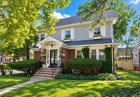 500 N Maple Ave, East Orange, NJ 07017