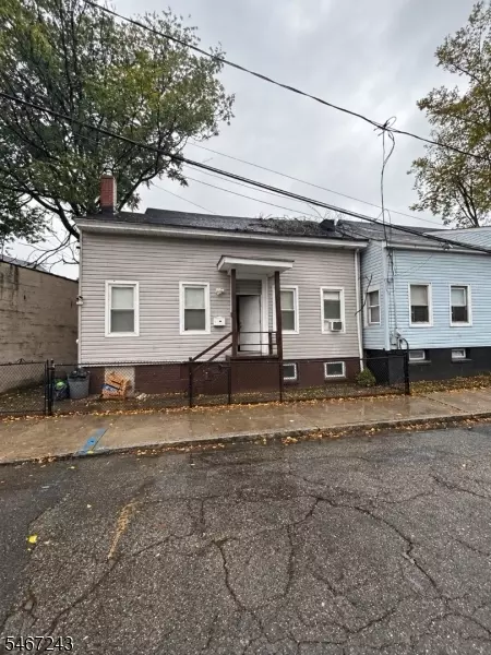 11 N Bridge St, Paterson, NJ 07522
