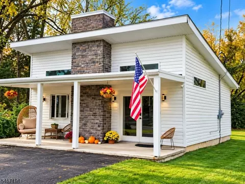 301 Foch Blvd, Phillipsburg, NJ 08865