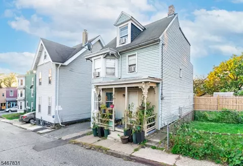 3 Tyndall Ave, Phillipsburg, NJ 08865