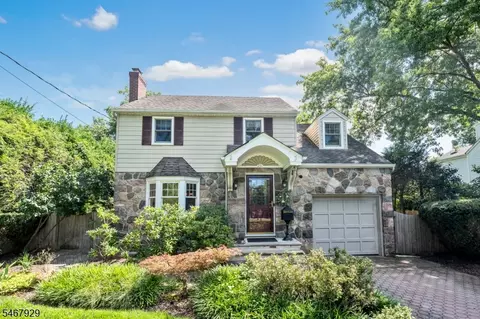 251 Rose Ct, Ridgewood, NJ 07450