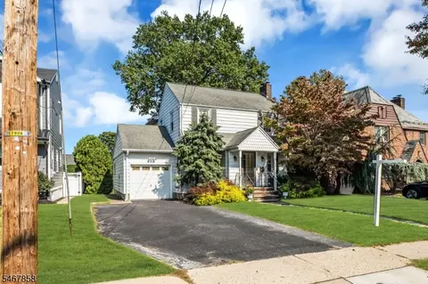 125 Romaine Ave, Maywood, NJ 07607