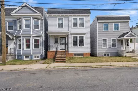 34 Arverne Ter, Irvington, NJ 07111