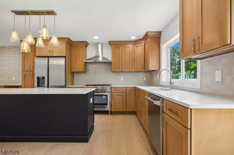 63 Port Colden Rd, Washington, NJ 07882