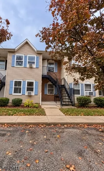 48 Ann St, Paterson, NJ 07501