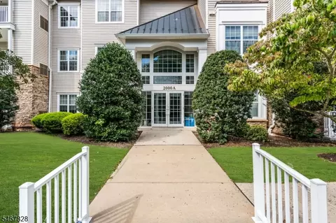 2304 Conrad Way #2304, Somerset, NJ 08873