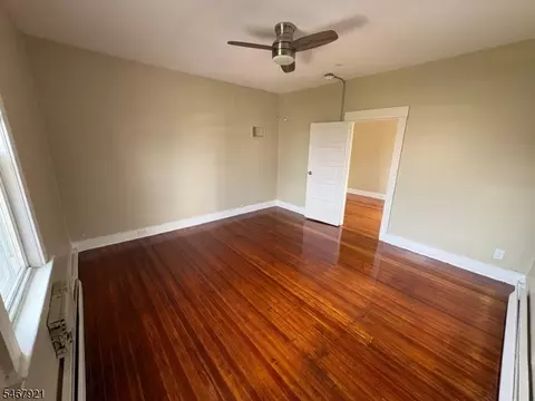 52 Moonachie Rd, Moonachie, NJ 07074
